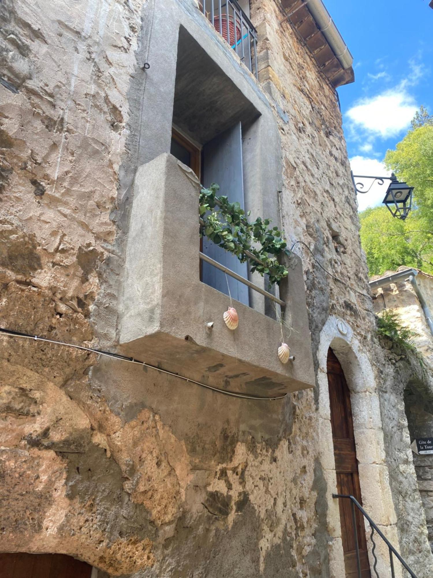 Le Gite De La Source Saint-Guilhem-le-Desert Exterior photo
